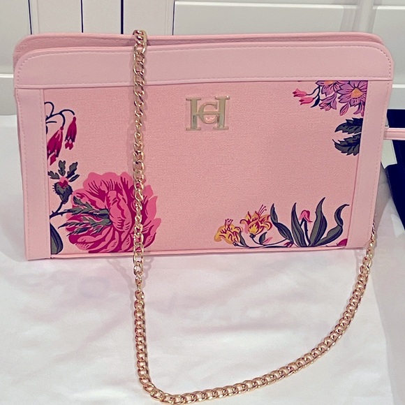 New👛✨💖Carolina Herrera Pink Floral Designer Clutch with Gold Chain Strap - Picture 13 of 16